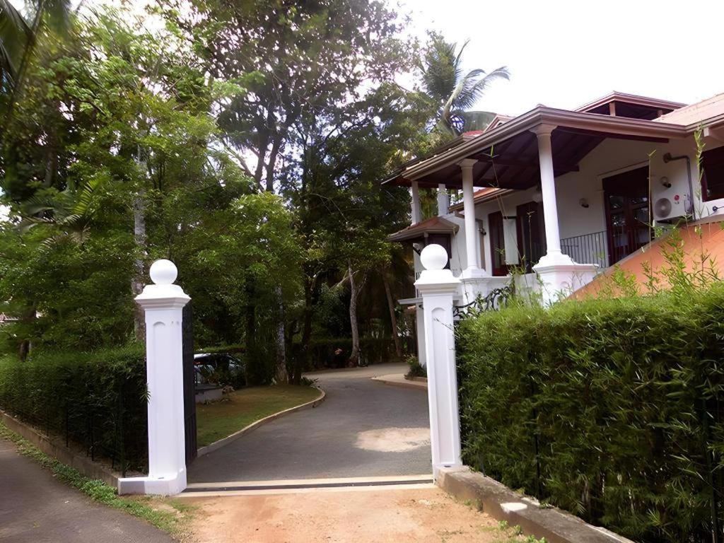 The Mgs Hotel Elpitiya  Экстерьер фото
